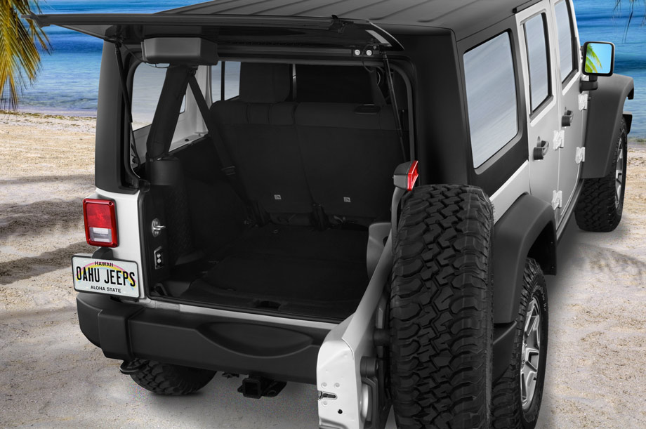 Luggage space in a 4 door Jeep Wrangler Unlimited at an Oahu beach